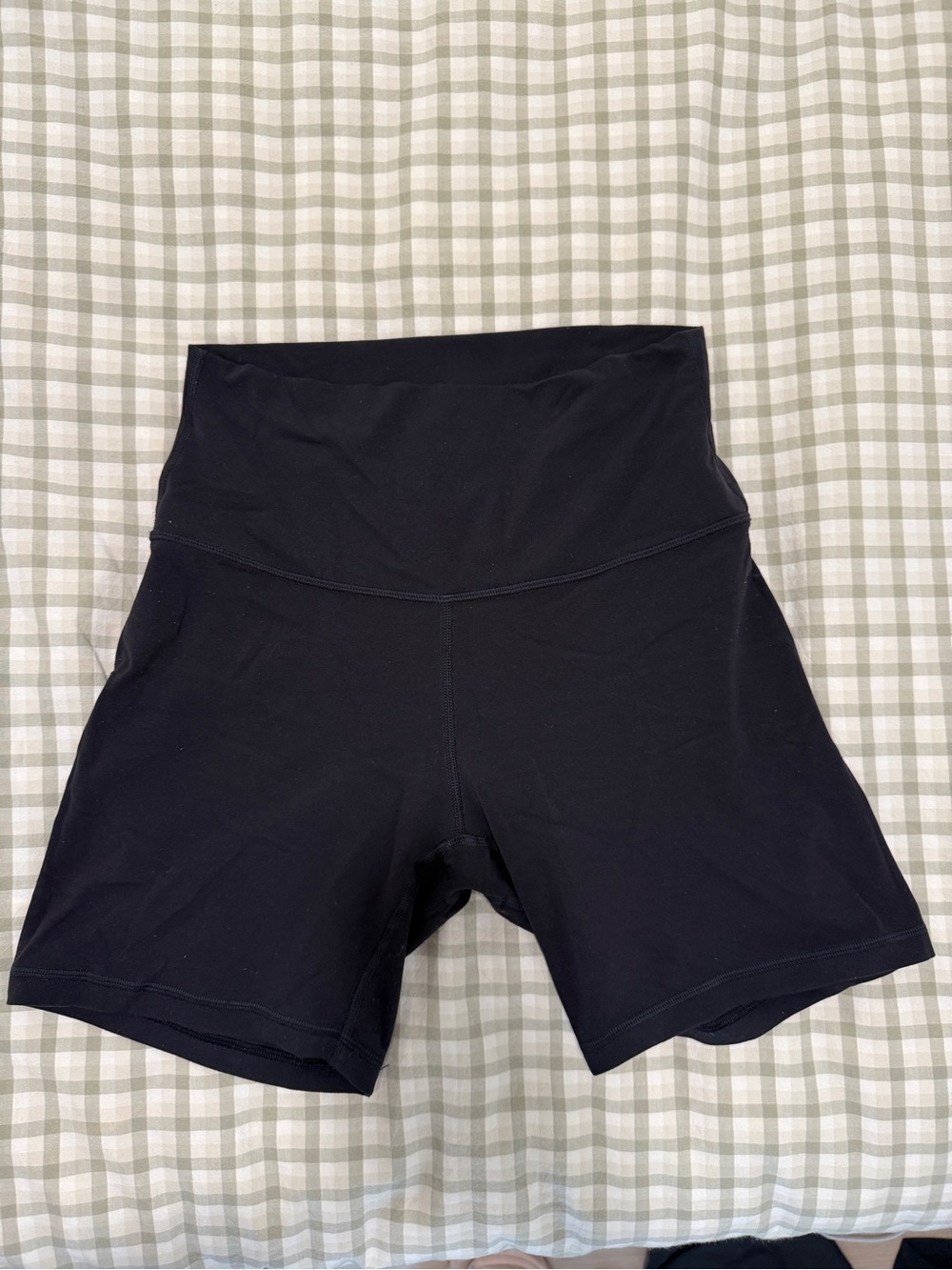 lululemon align shorts- size 6